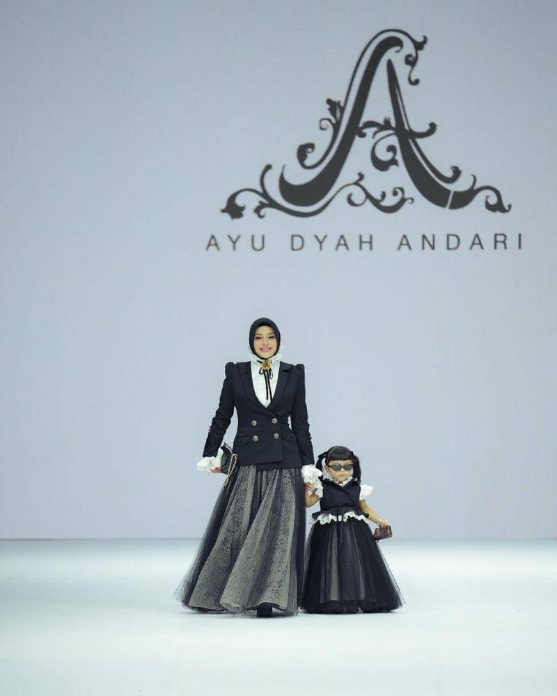 Instagram.com/aurelie.hermansyah